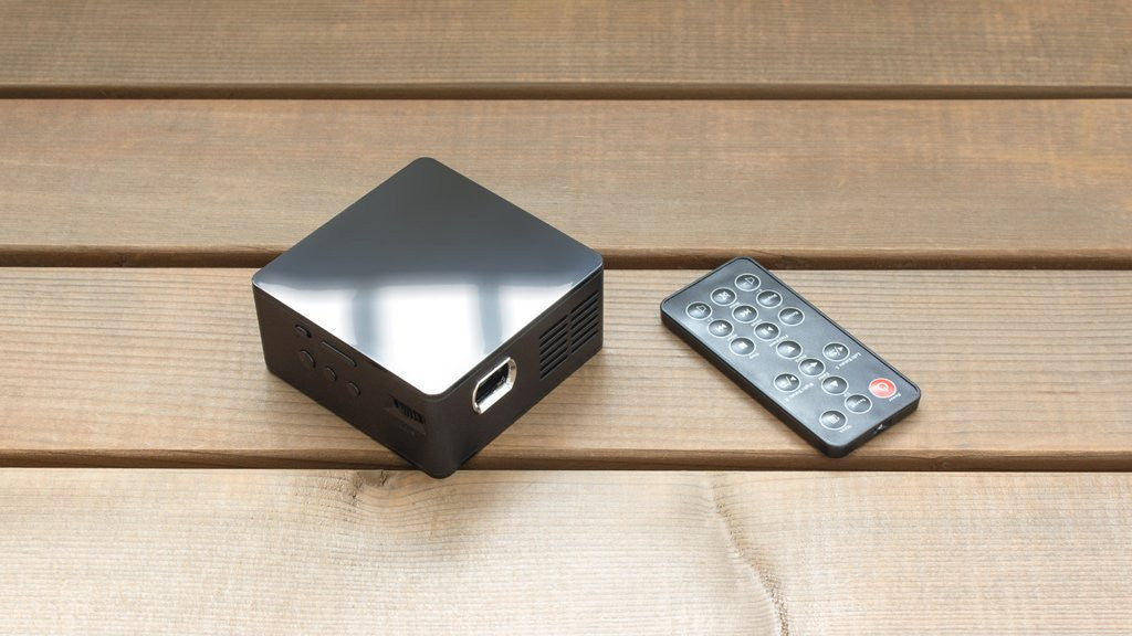 Phonesuit - Lightplay Cube Pico Projector